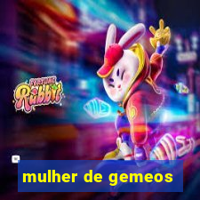 mulher de gemeos